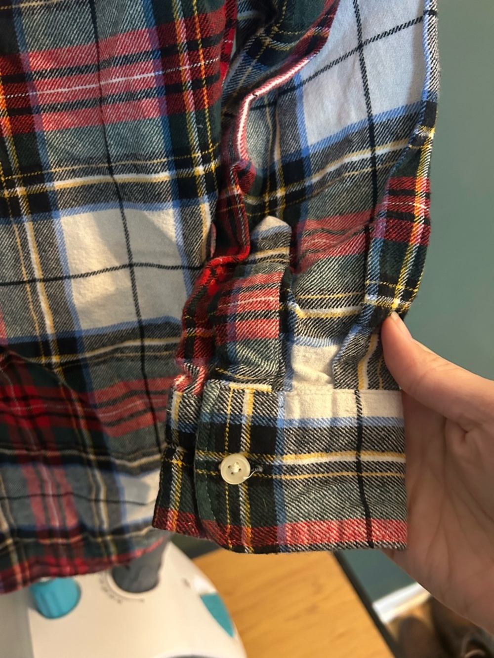 Old Navy Multi-Color Plaid Boyfriend Shirt - Picture 5 of 7